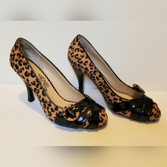 Naughty Monkey Animal Print Fur heels size 8 - Picture 4 of 10